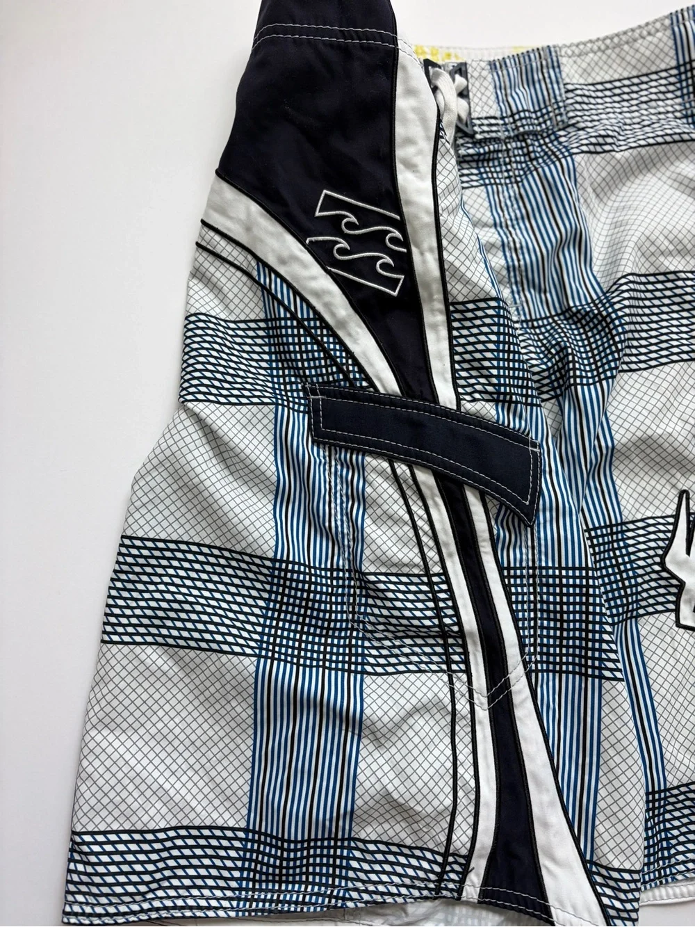 VTG Billabong Mark Occhilupo Men's Blue & White Plaid Swim Trunks